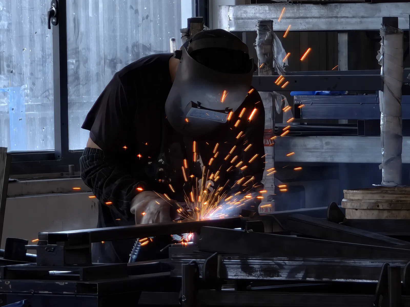 SHLION welder joining steel frame components